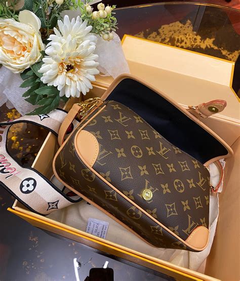 louis vuitton alişveriş|Louis Vuitton lv.